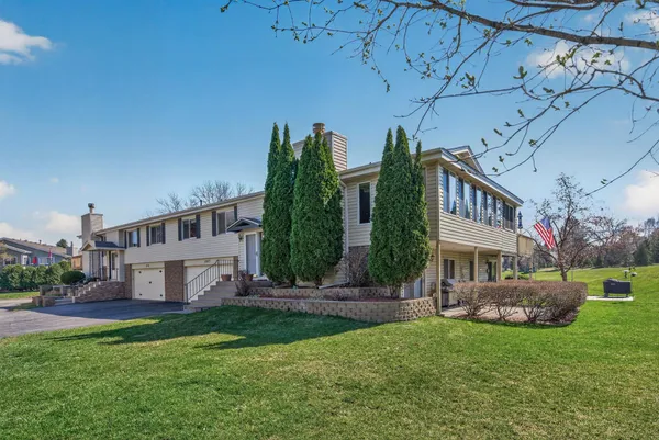 $315,000 | 5207 Beachside Drive, Hopkins, MN 55343