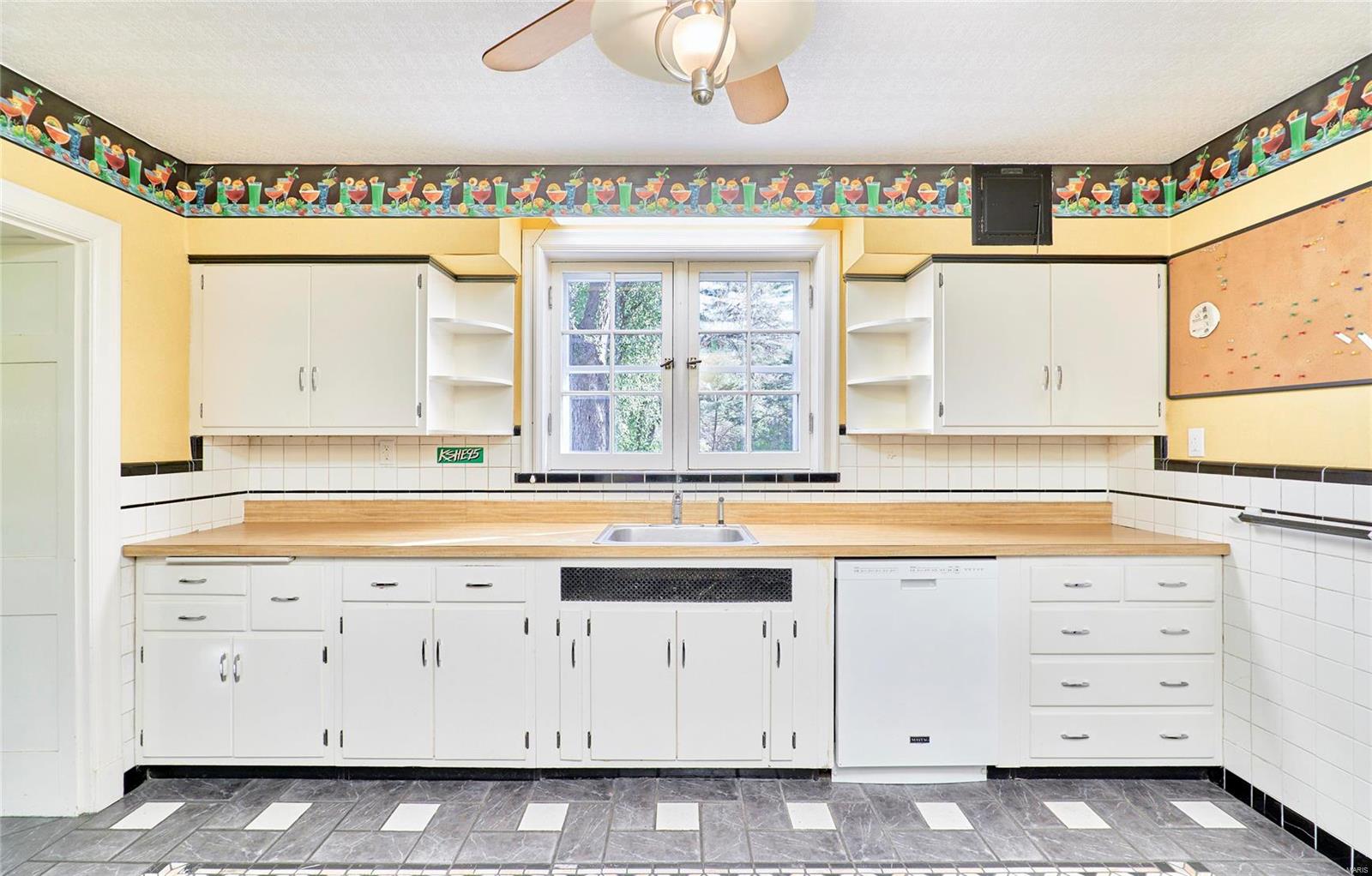 430 Calverton Road Calverton Park, MO 63135 - Photo 23 of 62