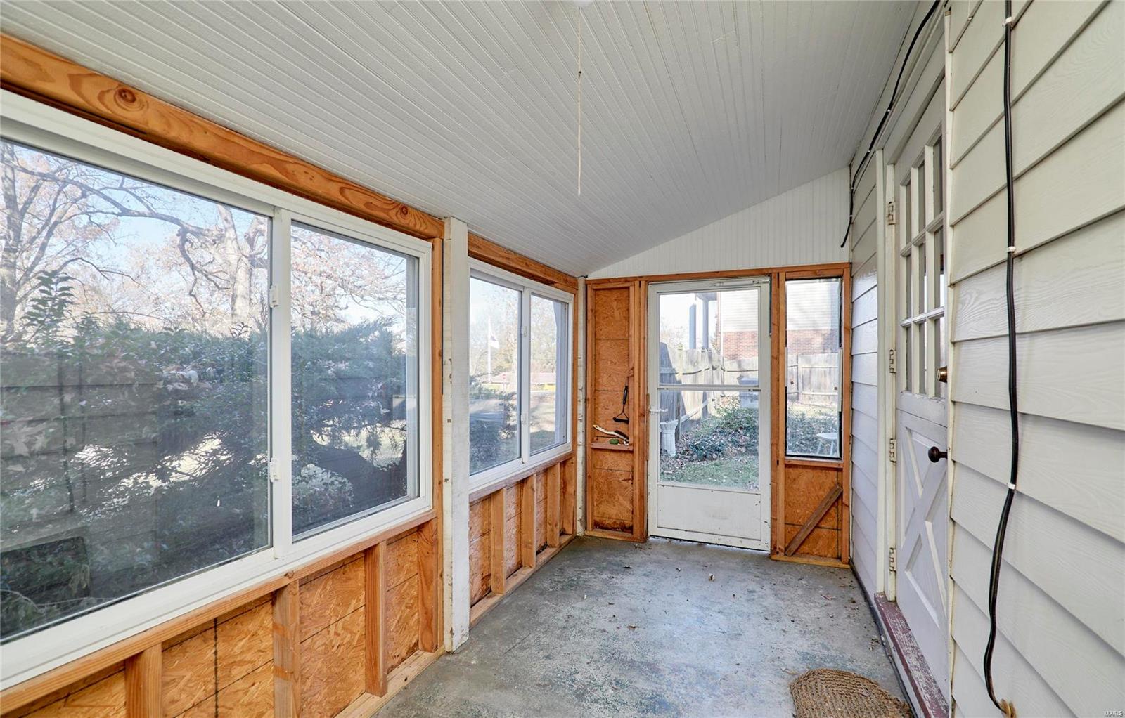 430 Calverton Road Calverton Park, MO 63135 - Photo 33 of 62