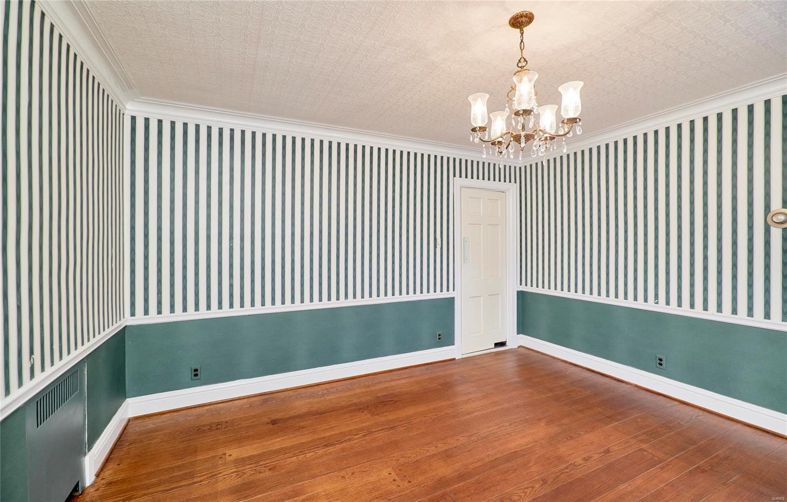 430 Calverton Road Calverton Park, MO 63135 - Photo 9 of 62