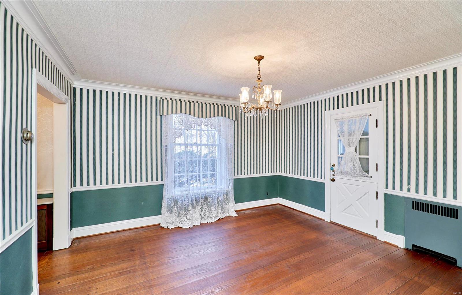 430 Calverton Road Calverton Park, MO 63135 - Photo 10 of 62