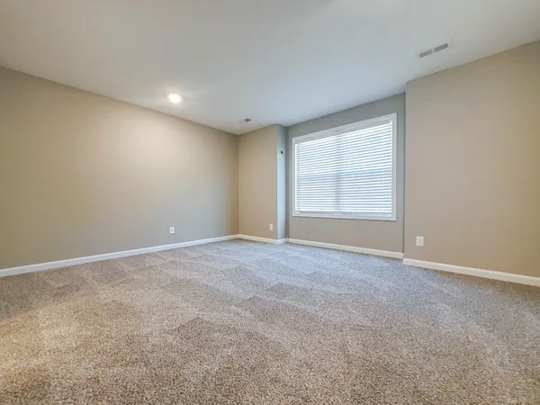 $1,500 | 135 Country Lane, Unit 103, Clarksville, TN 37043