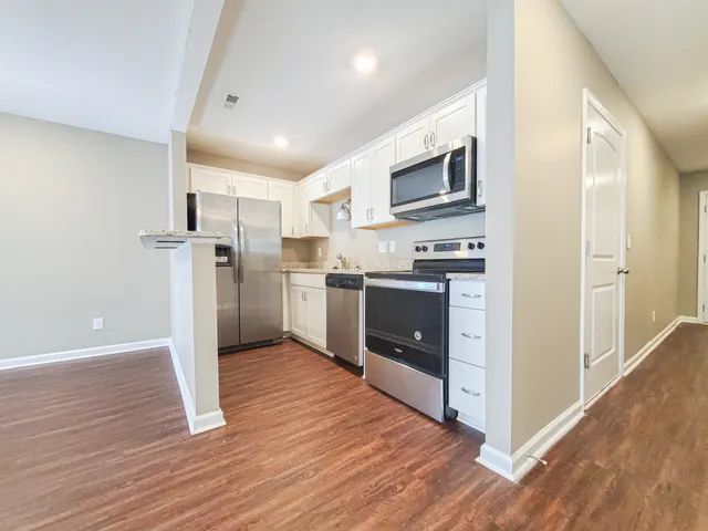 $1,500 | 135 Country Lane, Unit 103, Clarksville, TN 37043