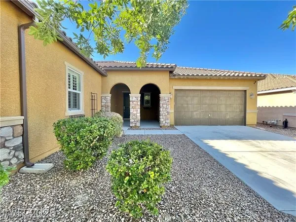 $2,650 | 2117 Thames View Street, Henderson, NV 89044