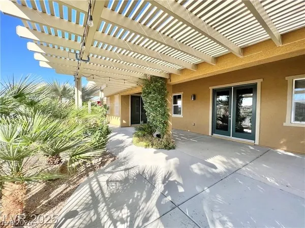 $2,650 | 2117 Thames View Street, Henderson, NV 89044