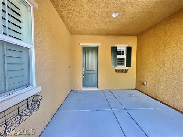 $2,650 | 2117 Thames View Street, Henderson, NV 89044