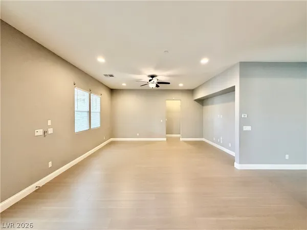 $2,650 | 2117 Thames View Street, Henderson, NV 89044