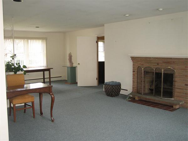 10 Southwood Road Worcester, MA 01609 - Photo 9 of 12 Gallery Image 9