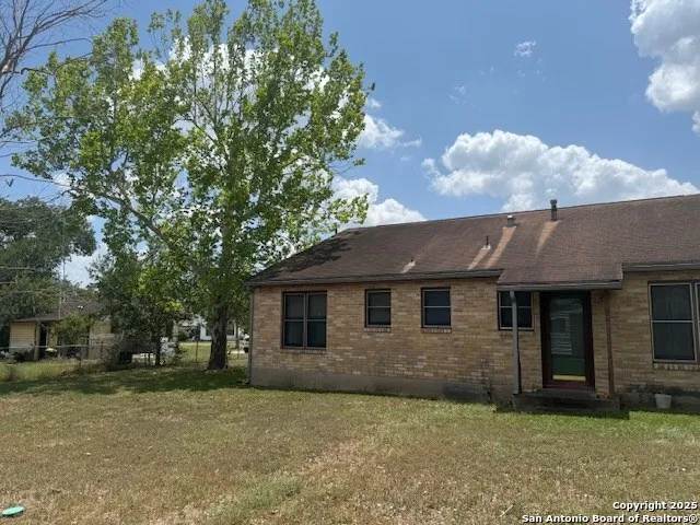 $134,000 | 10442 6th Street, Pettus, TX 78146