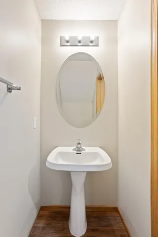 $2,200 | 13840 54th Avenue North, Plymouth, MN 55446