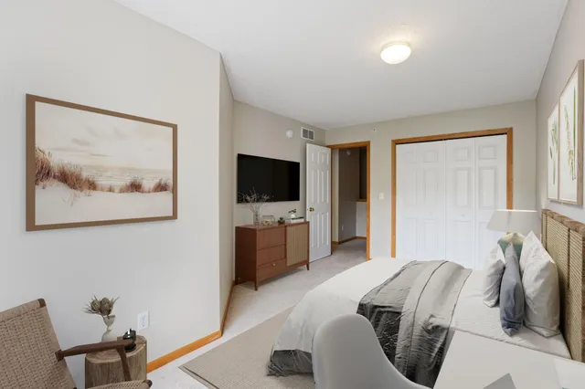 $2,200 | 13840 54th Avenue North, Plymouth, MN 55446