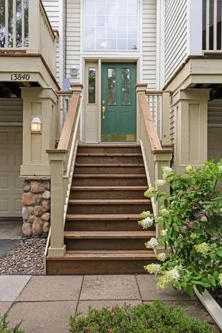 $2,200 | 13840 54th Avenue North, Plymouth, MN 55446