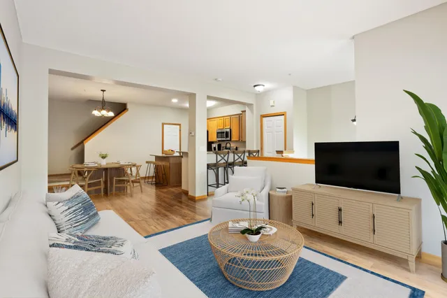 $2,200 | 13840 54th Avenue North, Plymouth, MN 55446