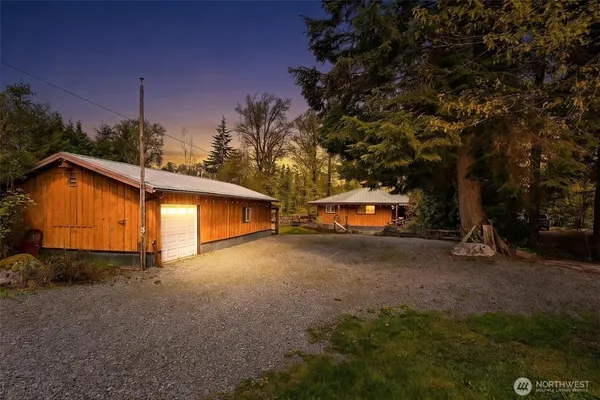 $495,000 | 8944 West Pressentin Drive, Concrete, WA 98237