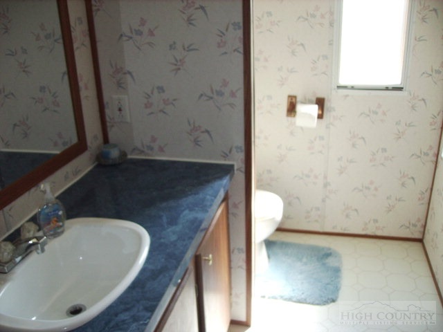 5642 Fox Ridge Road Ennice, NC 28623 - Photo 12 of 16 Gallery Image 12