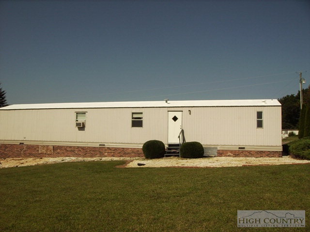 5642 Fox Ridge Road Ennice, NC 28623 - Photo 2 of 16 Gallery Image 2