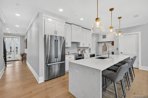 $1,600,000 | 1842 Soundview Court, Yorktown Heights, NY 10598