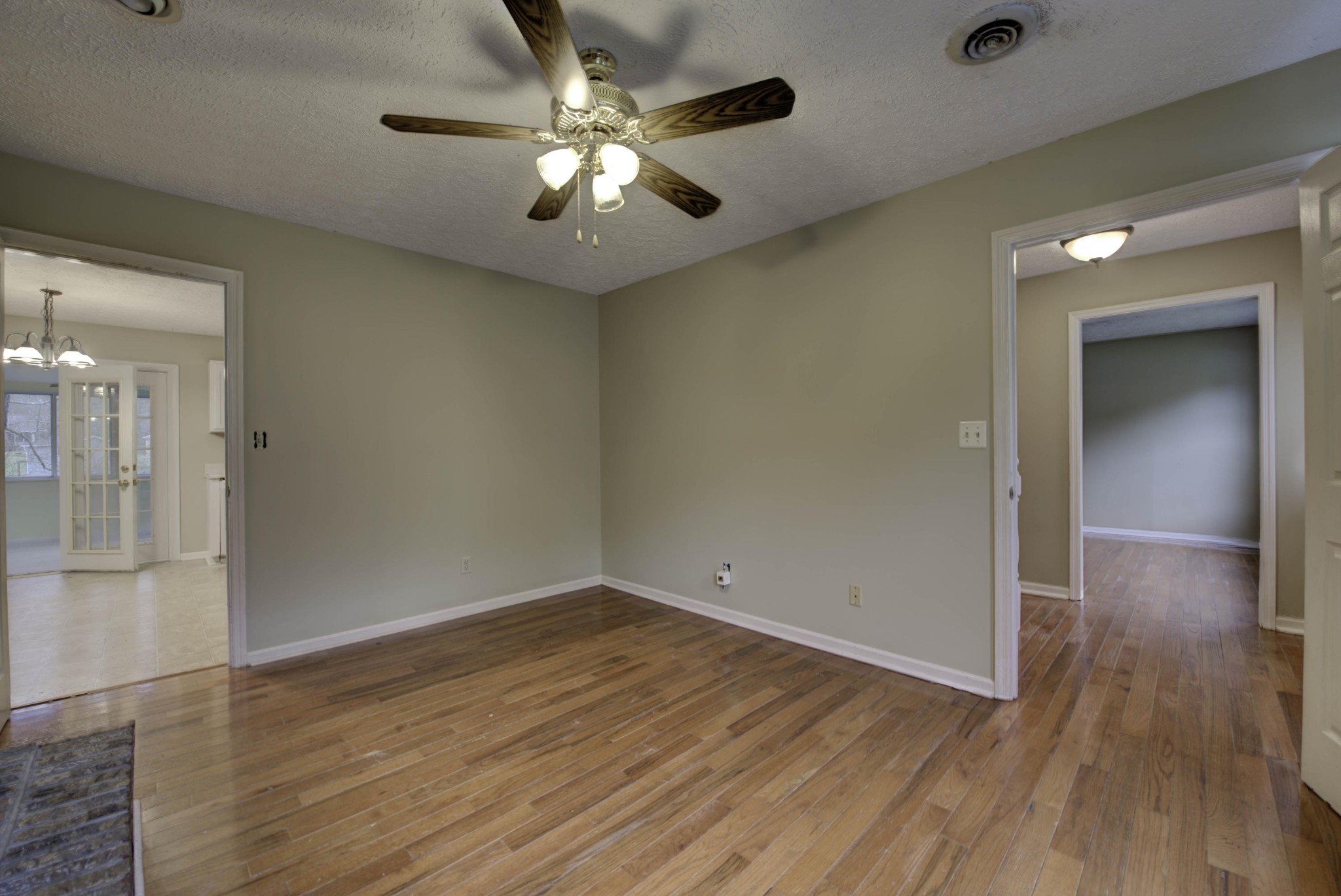 103 Hollbrook Lane Oak Ridge, TN 37830 - Photo 4 of 30 Gallery Image 4