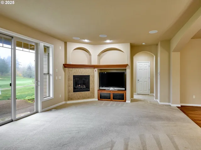 $674,900 | 429 Turnberry Avenue, Woodburn, OR 97071