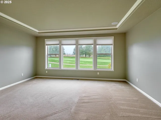 $674,900 | 429 Turnberry Avenue, Woodburn, OR 97071