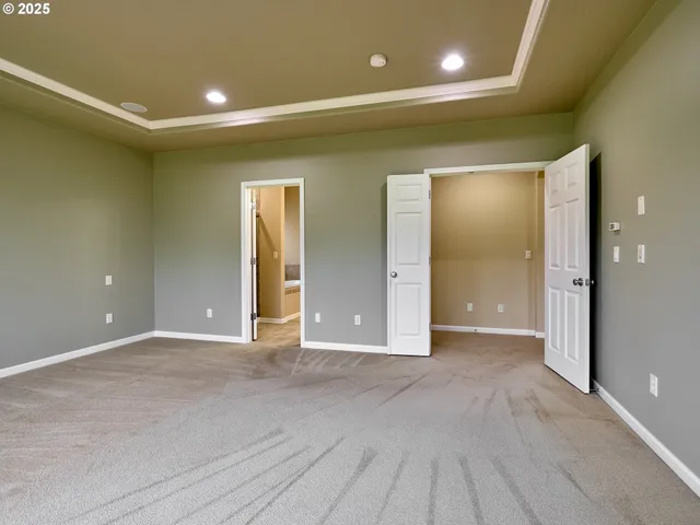 $674,900 | 429 Turnberry Avenue, Woodburn, OR 97071