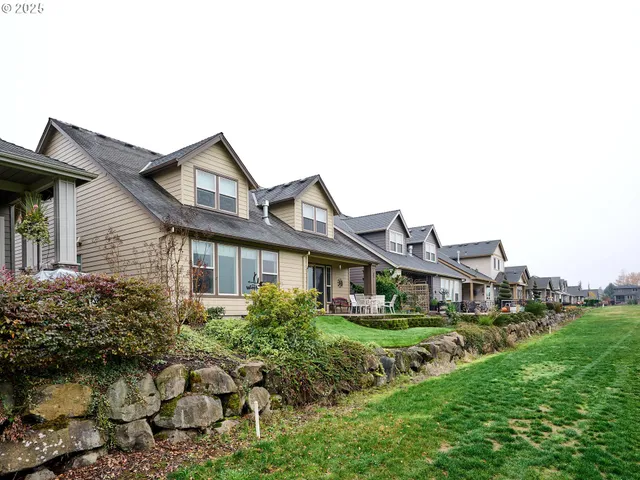 $674,900 | 429 Turnberry Avenue, Woodburn, OR 97071