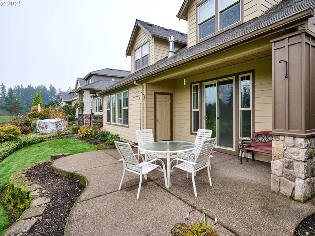$674,900 | 429 Turnberry Avenue, Woodburn, OR 97071