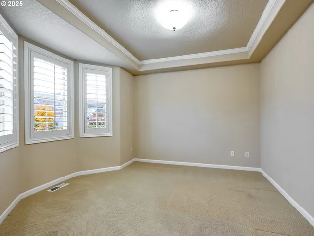 $674,900 | 429 Turnberry Avenue, Woodburn, OR 97071