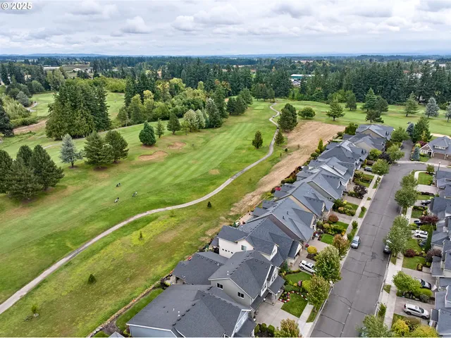 $674,900 | 429 Turnberry Avenue, Woodburn, OR 97071