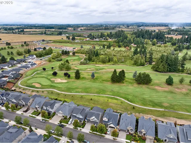 $674,900 | 429 Turnberry Avenue, Woodburn, OR 97071