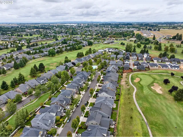 $674,900 | 429 Turnberry Avenue, Woodburn, OR 97071