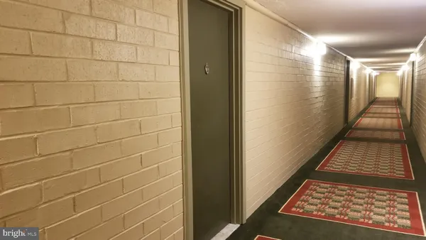 $1,490 | 3100 South Manchester Street, Unit 907, Falls Church, VA 22044