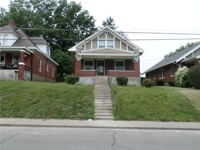 $119,500 | 417 North 10th Street, Atchison, KS 66002