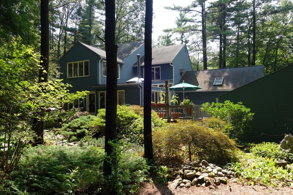 52 High Point Drive Amherst, MA 01002 - Photo 2 of 30 Gallery Image 2