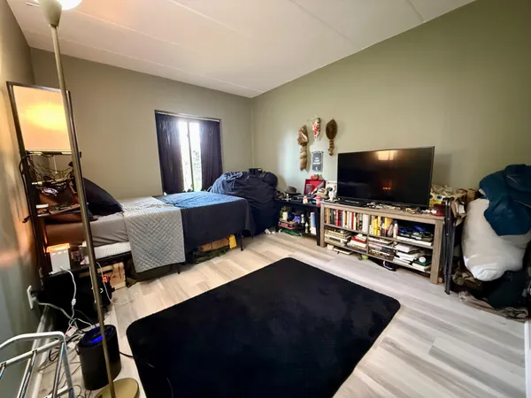 $299,999 | 15 Oakridge Drive, Langhorne, PA 19047