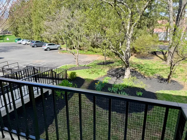 $299,999 | 15 Oakridge Drive, Langhorne, PA 19047