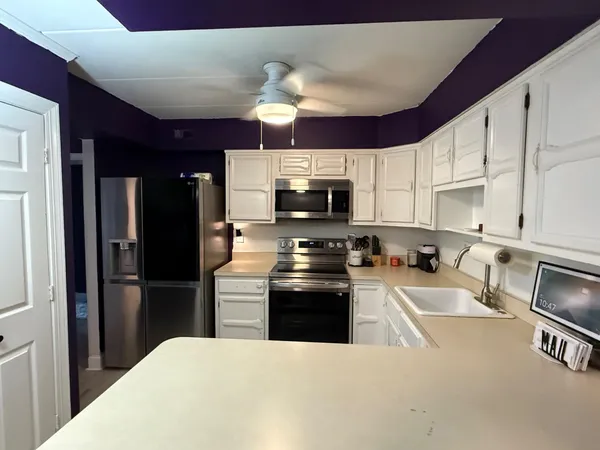 $299,999 | 15 Oakridge Drive, Langhorne, PA 19047