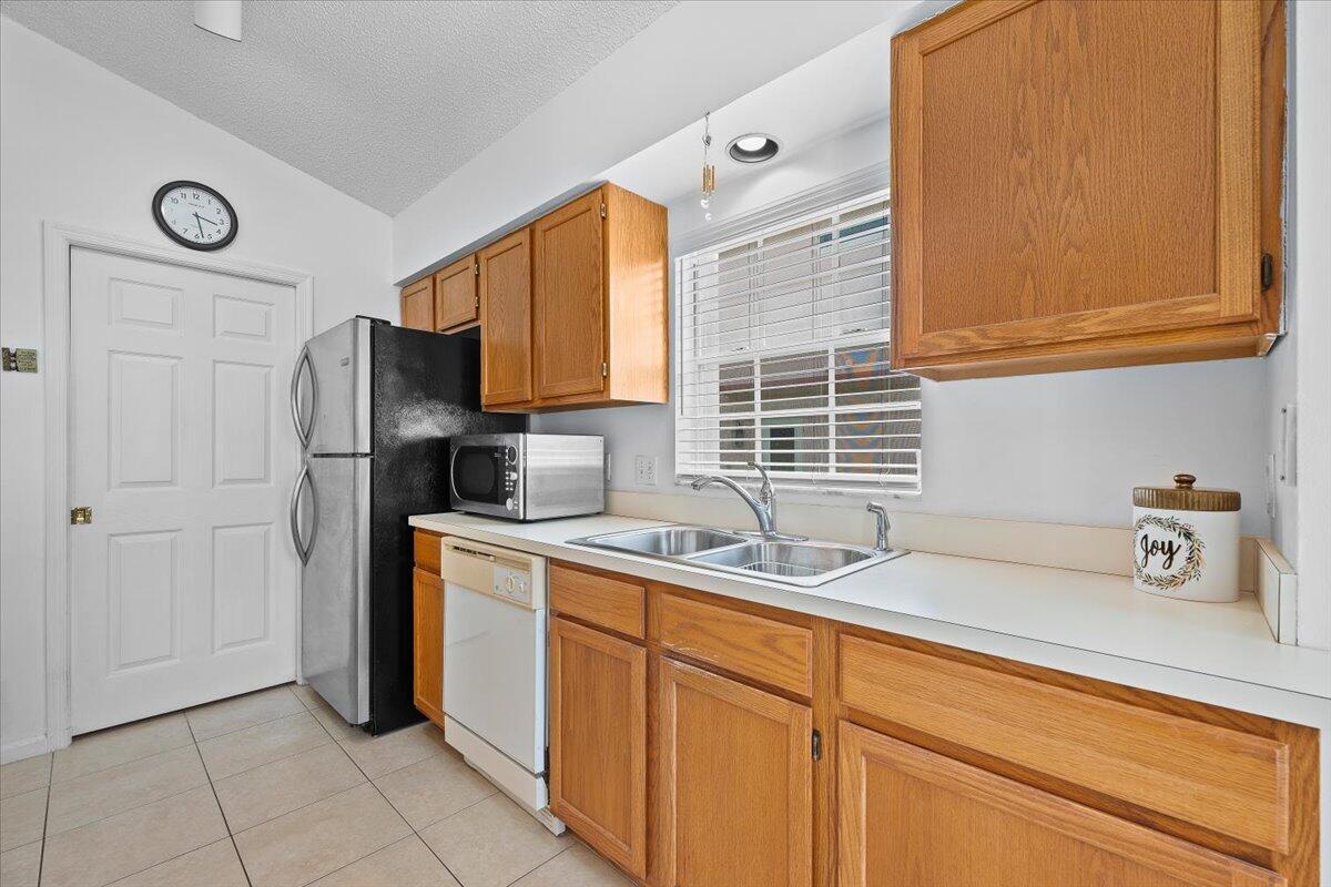 6397 Garrett Street Jupiter, FL 33458 - Photo 13 of 36 14-LUX_0920