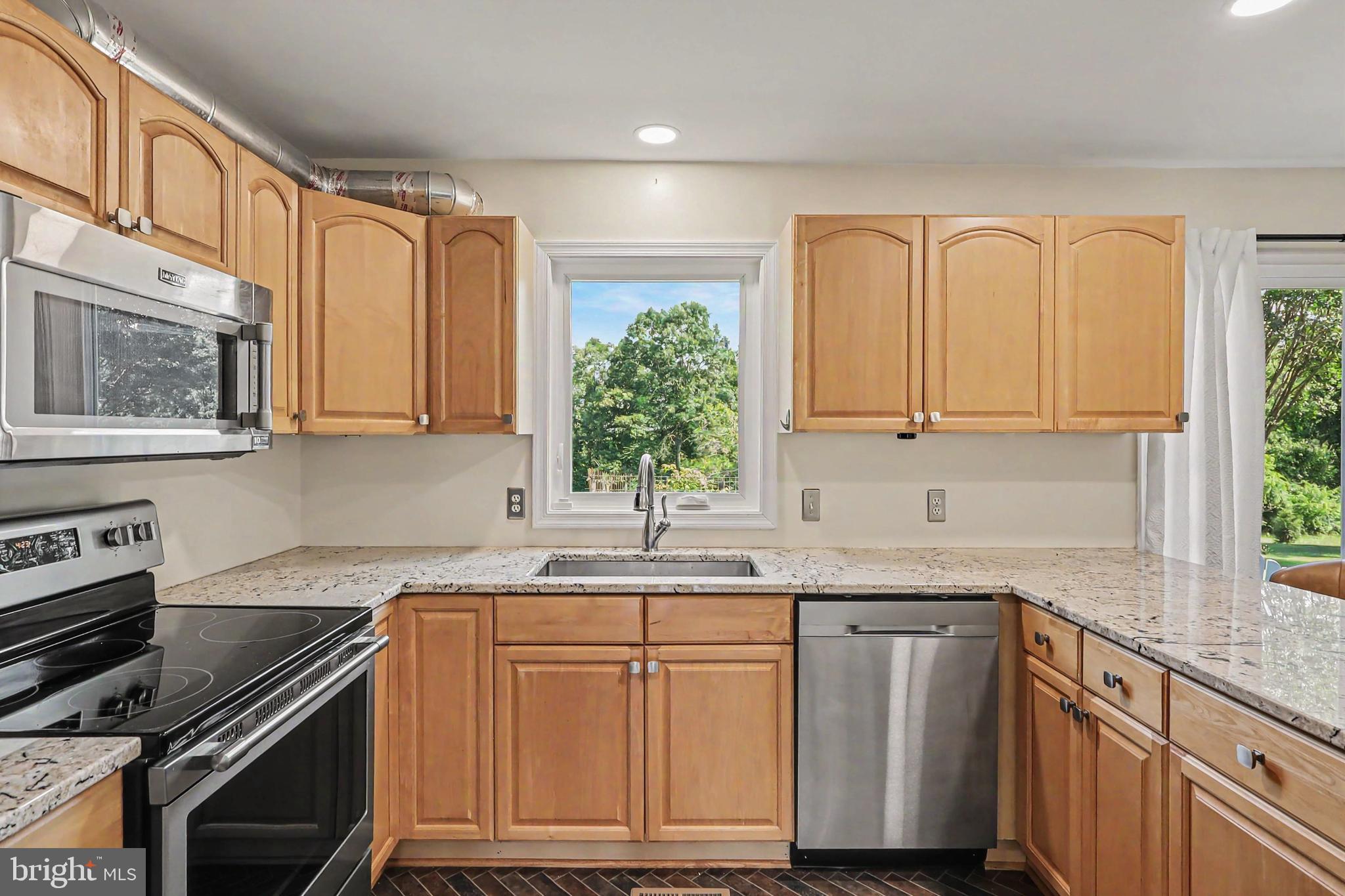 6493 Balls Mill Road Midland, VA 22728 - Photo 10 of 53 Kitchen