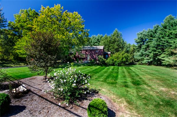 8 Spring Street Hopkinton, MA 01748 - Photo 2 of 30