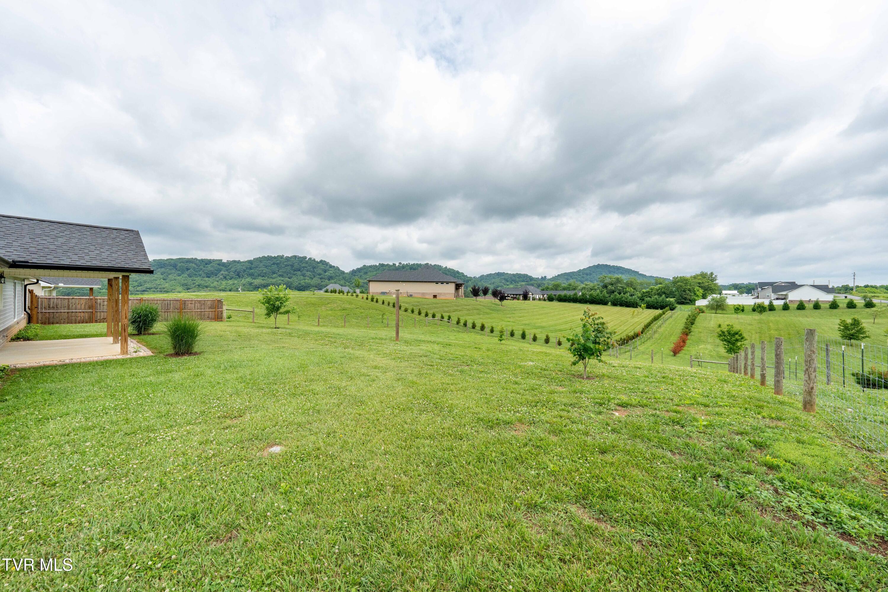 595 Pleasant Valley Road Jonesborough, TN 37659 - Photo 40 of 55 595 Pleasant Valley Road (37 of 72)