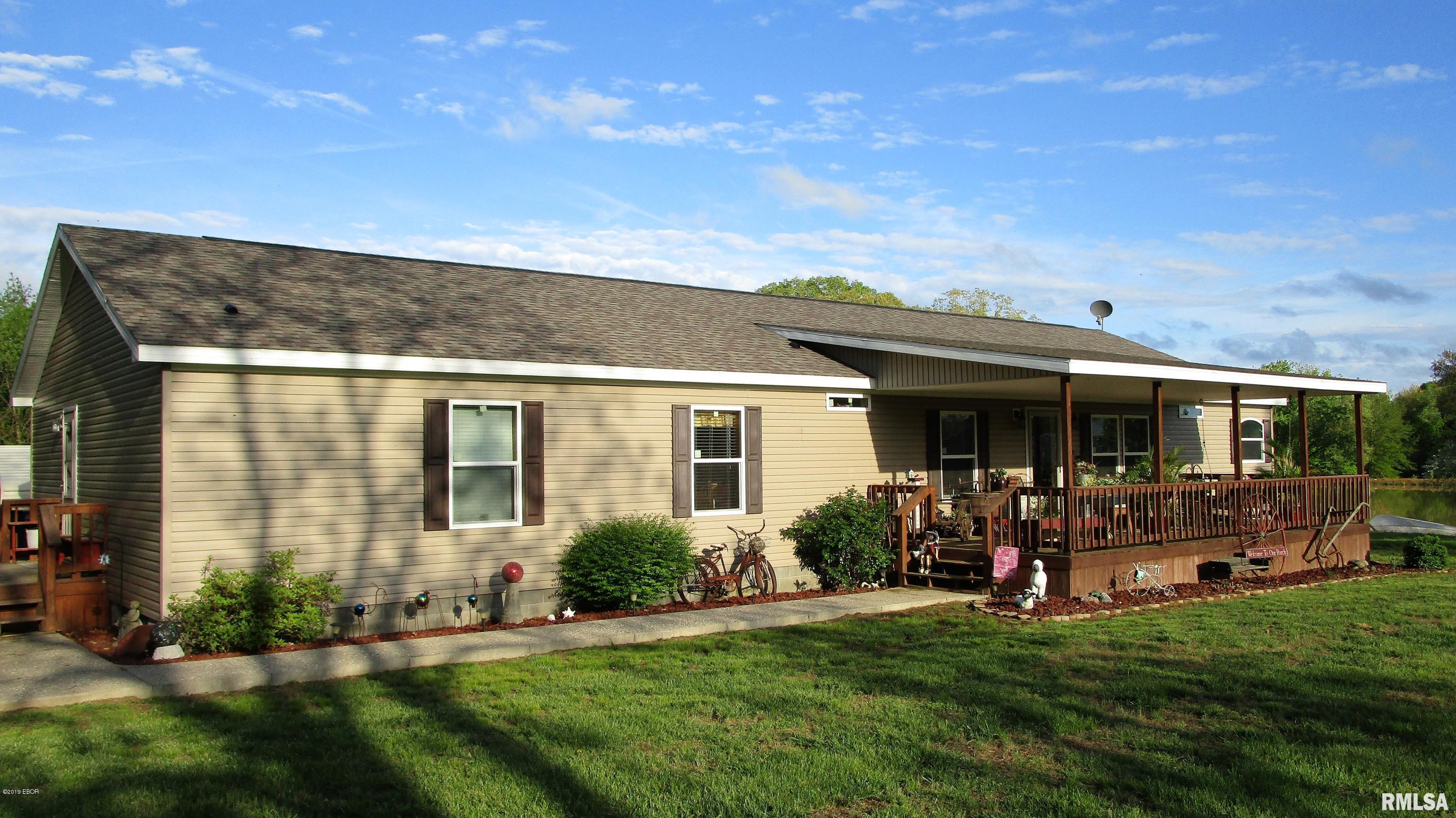 107 Hemlock Lane Flora, IL 62839 - Photo 13 of 50 Gallery Image 13