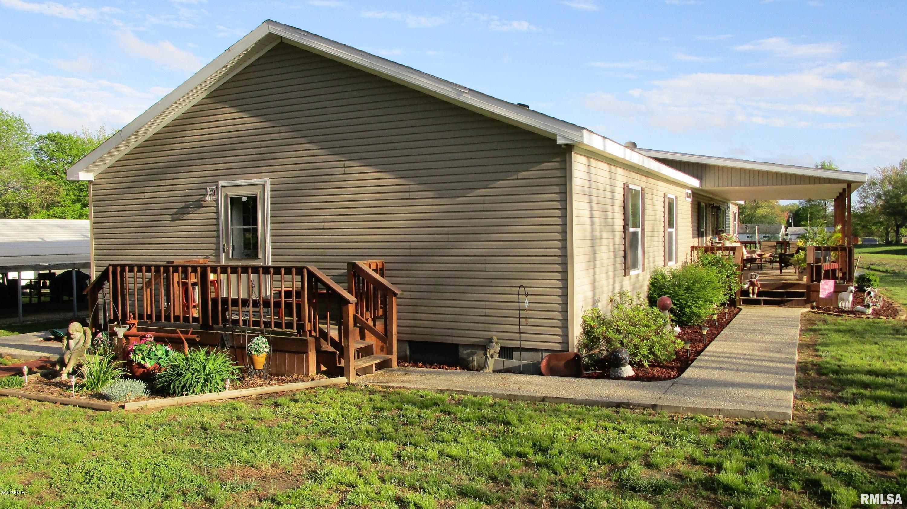 107 Hemlock Lane Flora, IL 62839 - Photo 15 of 50 Gallery Image 15