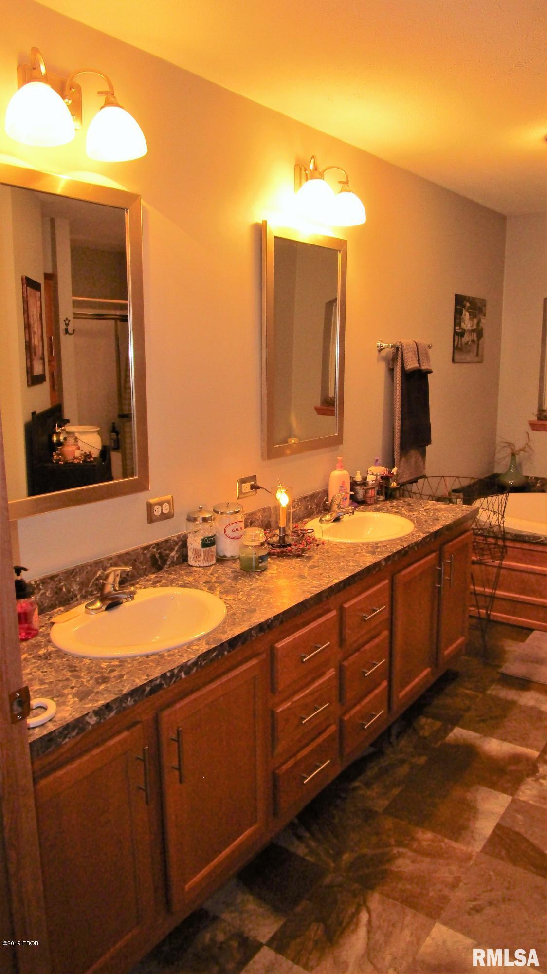 107 Hemlock Lane Flora, IL 62839 - Photo 42 of 50 Gallery Image 42