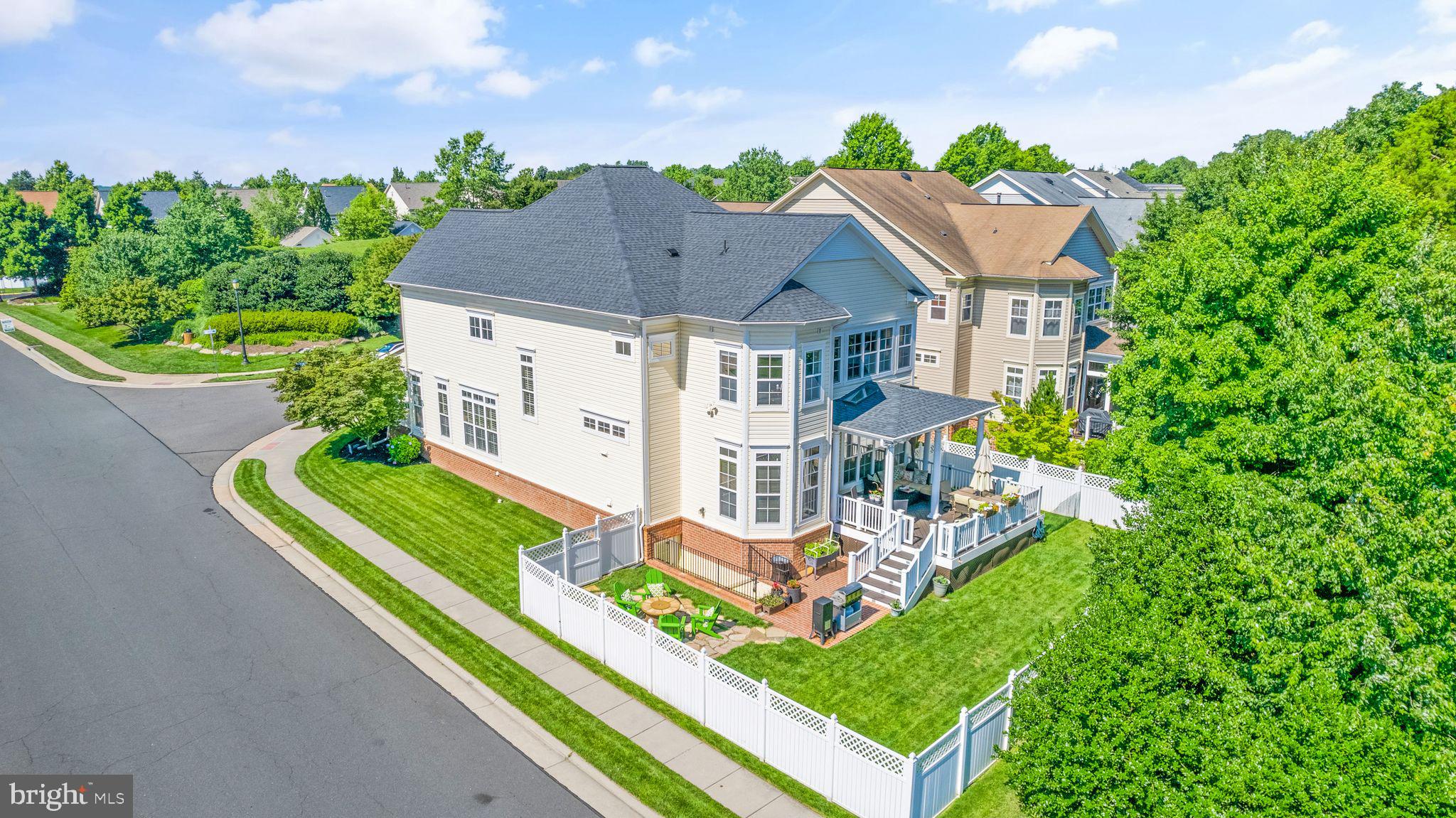 42702 Explorer Drive Brambleton, VA 20148 - Photo 2 of 62