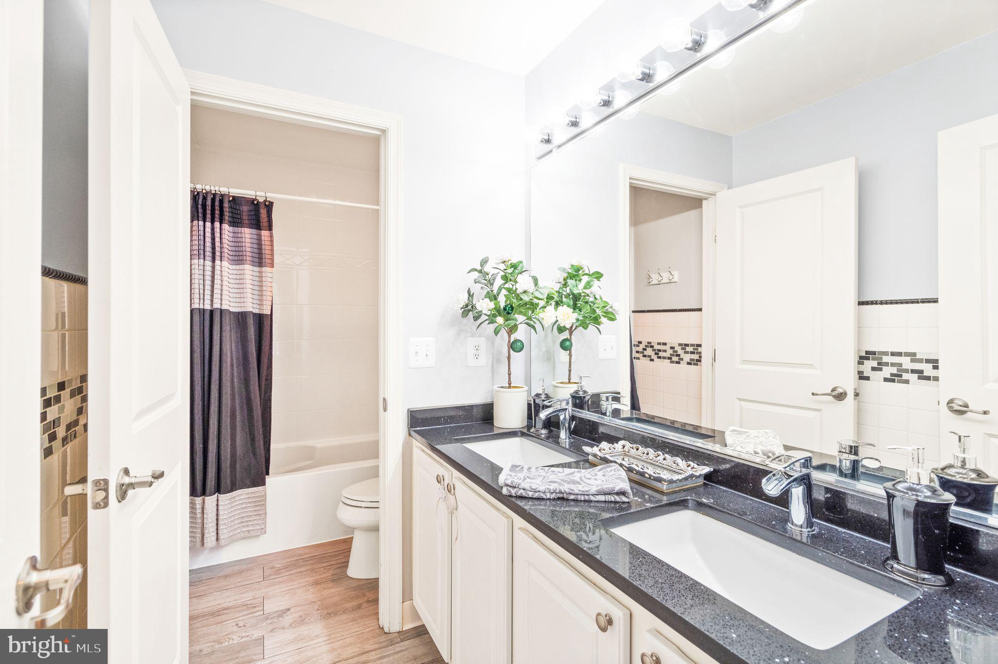 42702 Explorer Drive Brambleton, VA 20148 - Photo 38 of 62 Full 2nd. bathroom