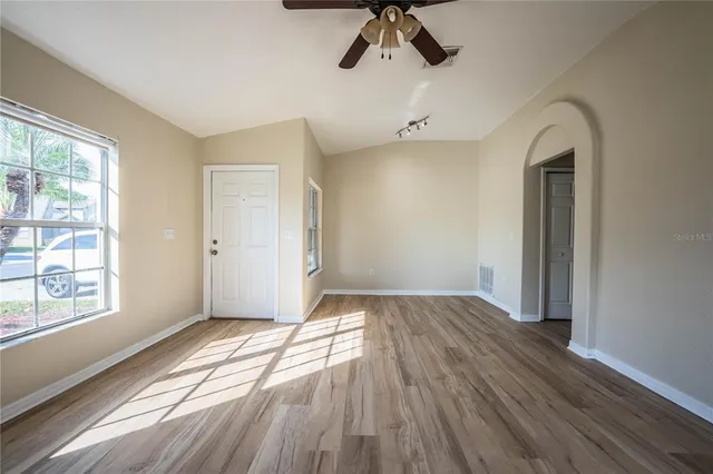 $1,995 | 3998 Rollingsford Circle, Lakeland, FL 33810