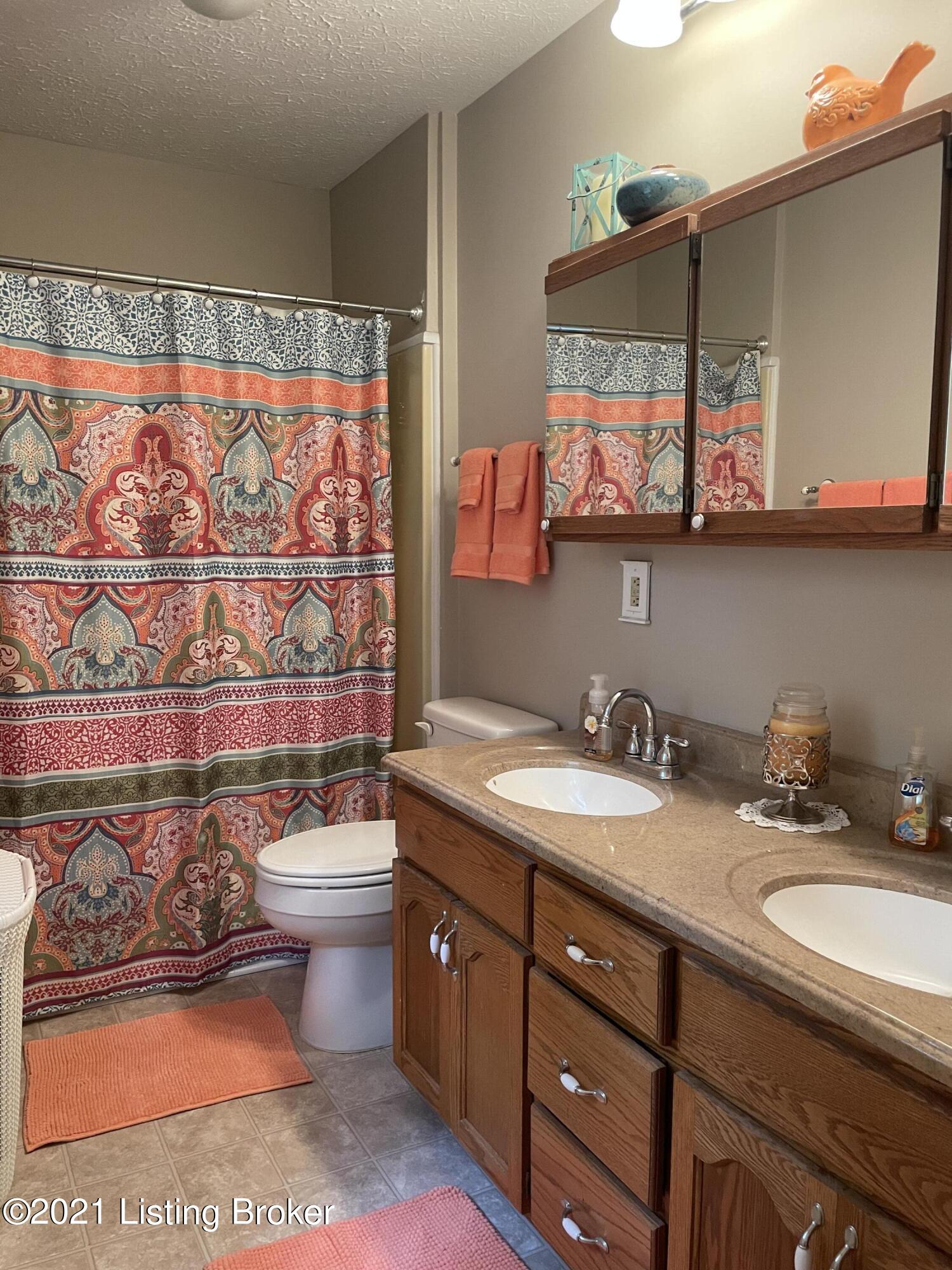 530 North Ridge Road Elizabethtown, KY 42701 - Photo 2 of 23 IMG_2199
