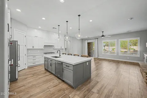 $1,047,500 | 24011 North 24th Place, Phoenix, AZ 85024