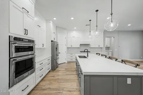$1,047,500 | 24011 North 24th Place, Phoenix, AZ 85024